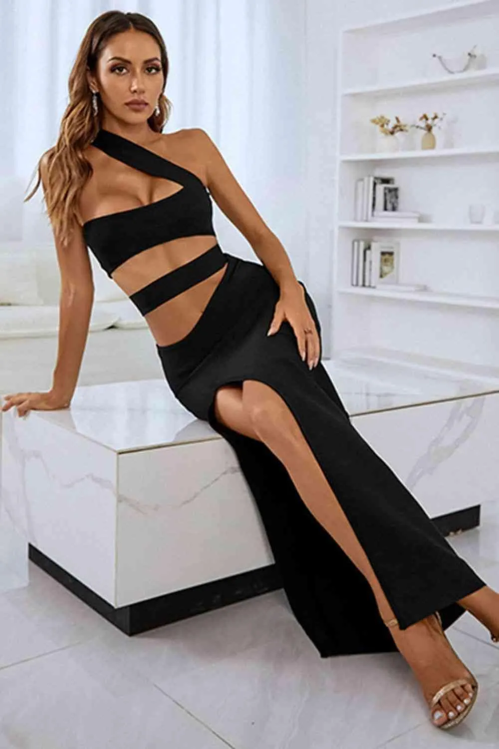 Chic One-Shoulder Evening Maxi Dress with Front Slit - Ideal for Special Occasions