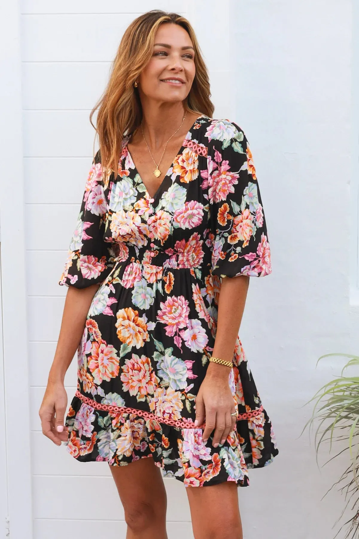 Dreamcatcher Elastic Waist Short Dress Black Floral 8