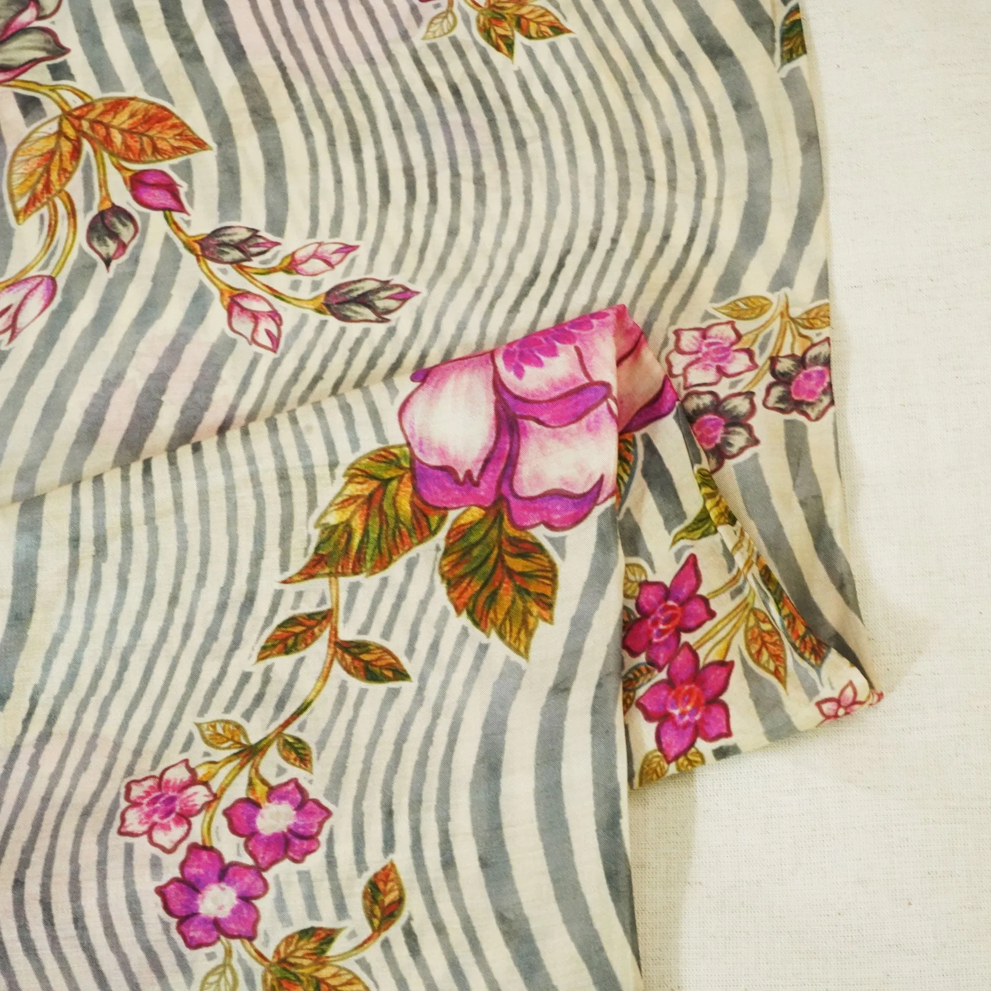 Grey Floral Print Muslin Fabric GT-24670