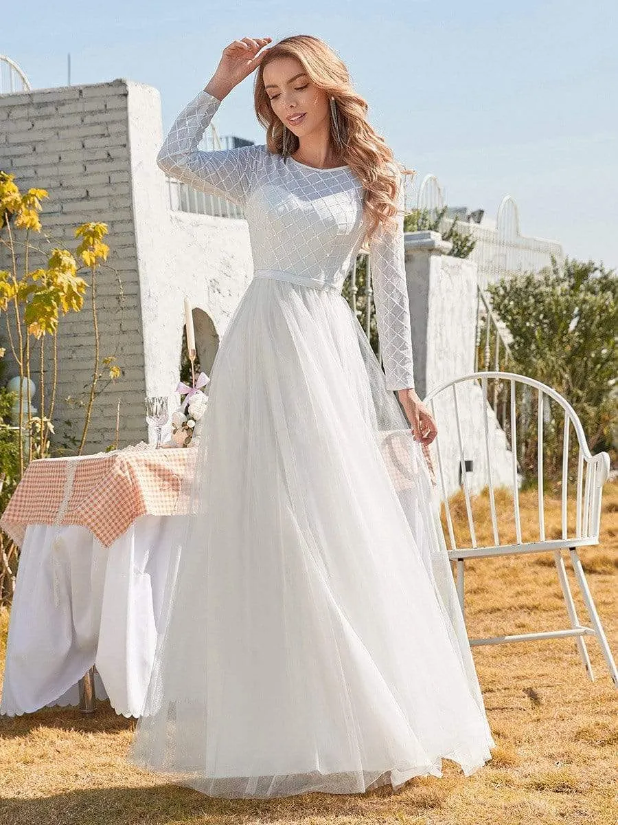 Minimalist Maxi Tulle Wedding Dress with Long Sleeves