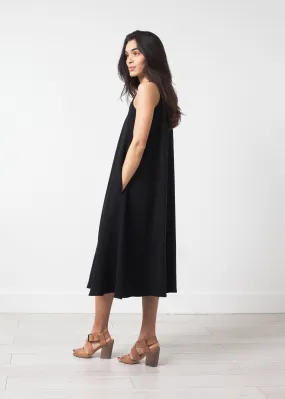 Sleeveless Flow Dress - A Stylish and Fashionable Choice